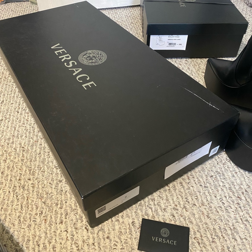 NWT Versace Black Leather Tempest Platform Tall Boots - Picture 3 of 13